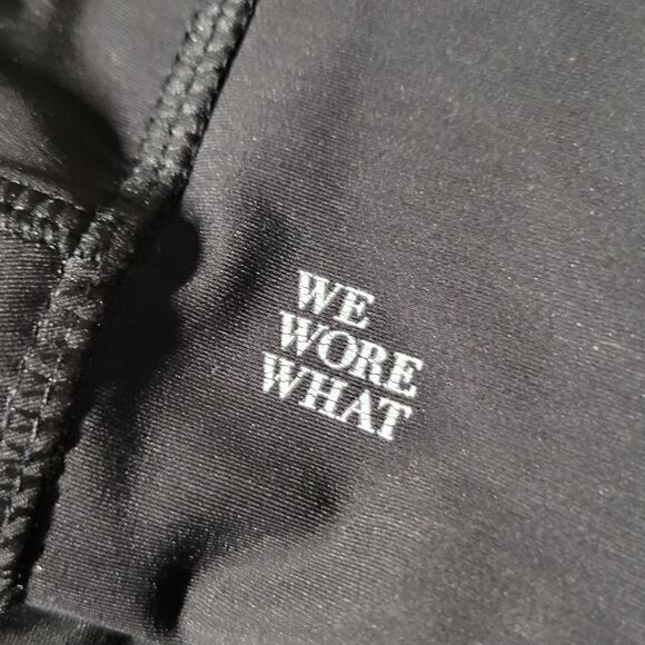 WeWoreWhat Medium Black Leggings - Picture 8 of 10